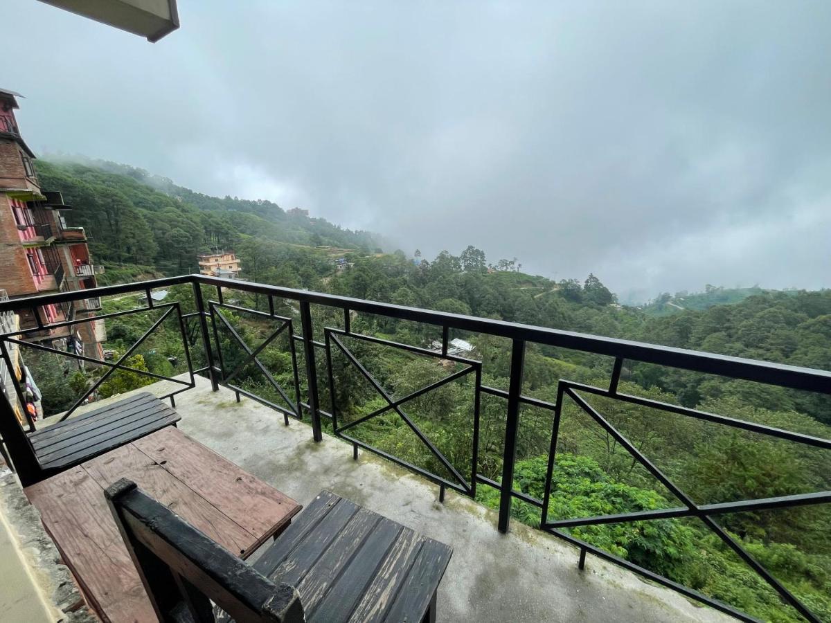 Hotel Nagarkot Holiday Inn Exterior photo
