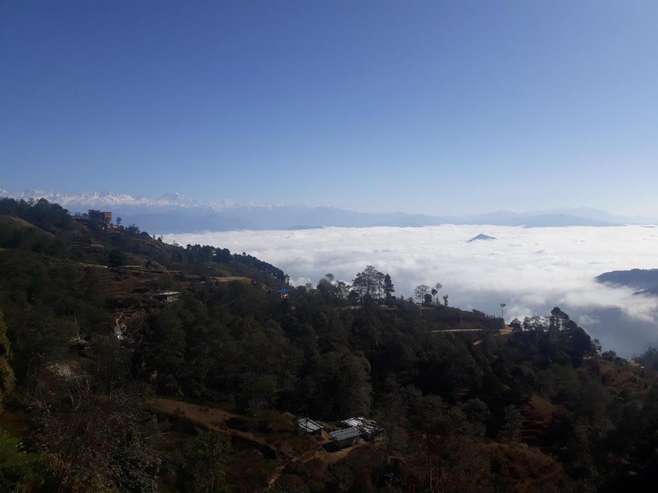 Hotel Nagarkot Holiday Inn Exterior photo